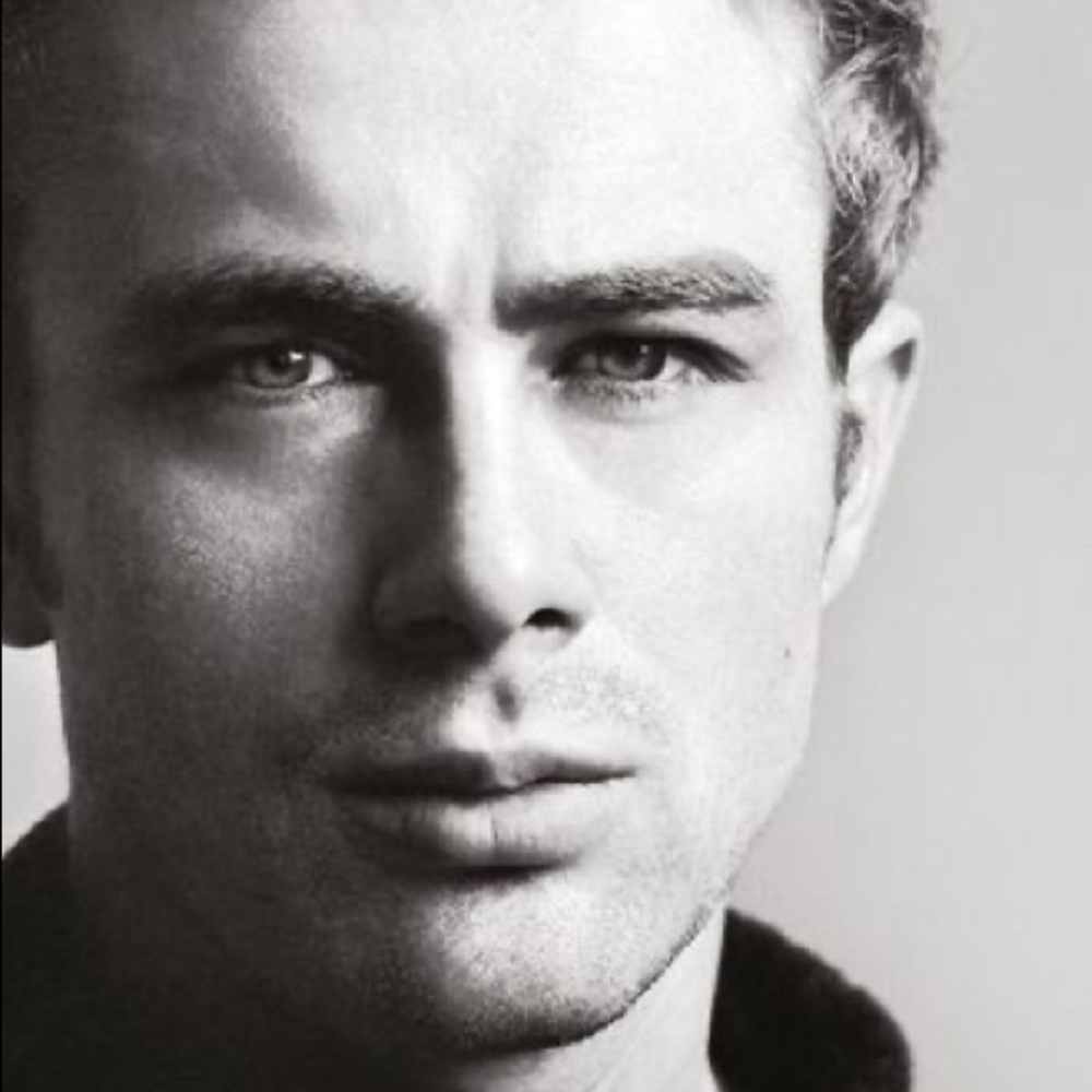 Meet your Posher, Holly